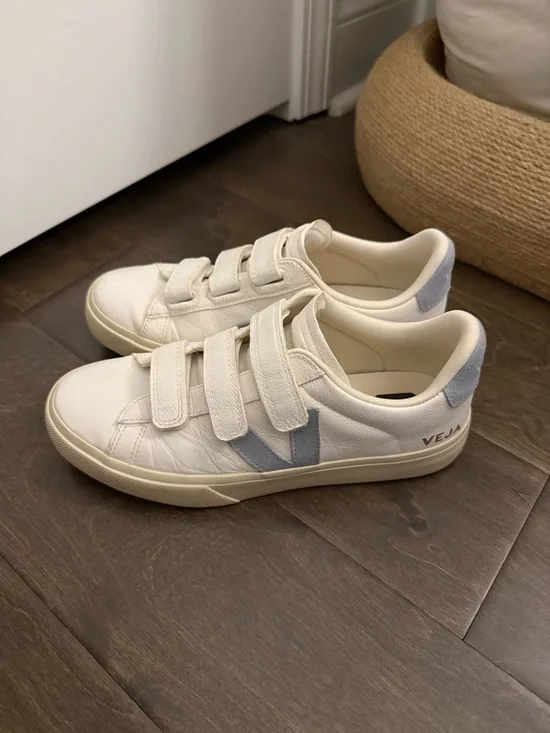 Veja Recife Leather White Steel - Picture 4 of 10